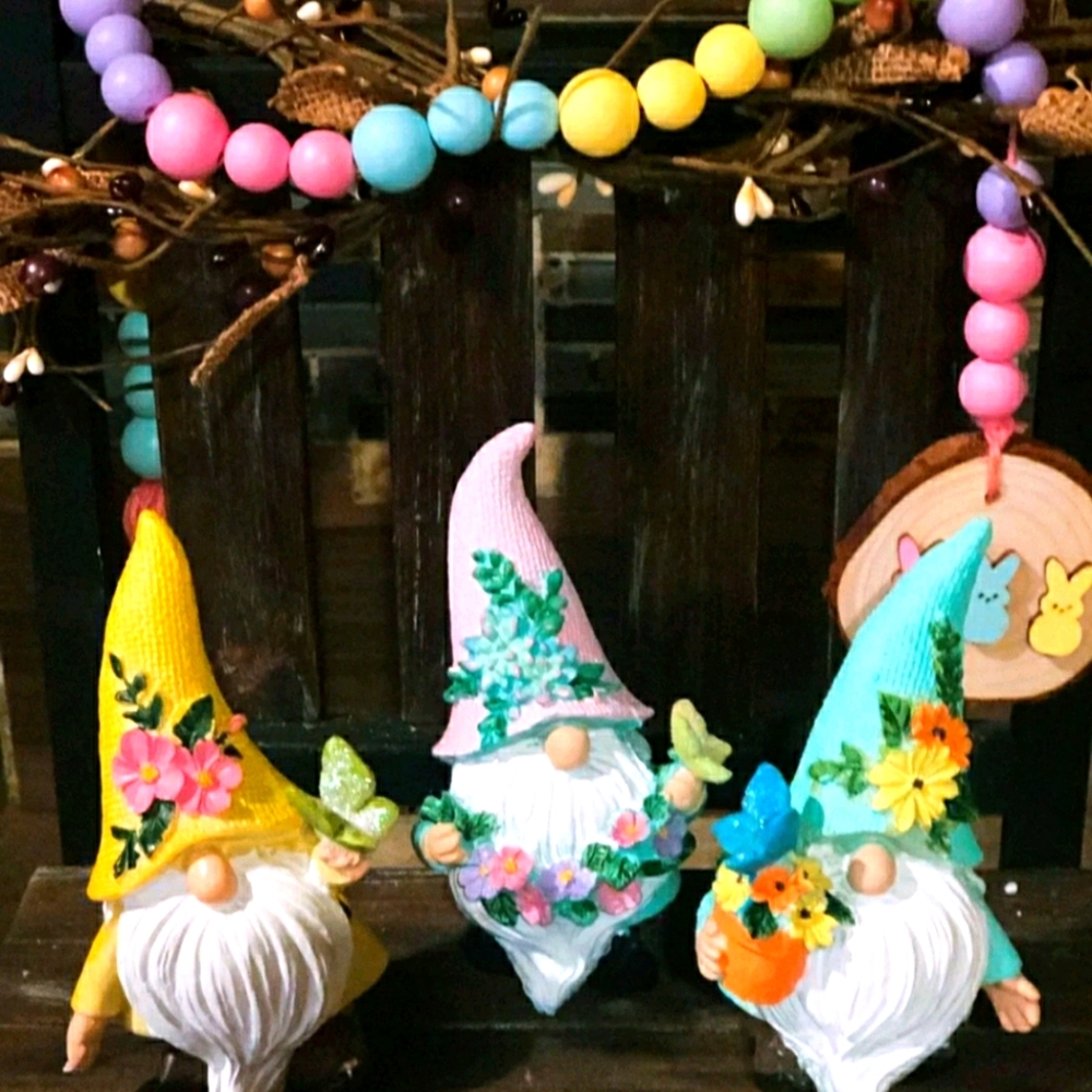 Set of 3 farmhouse spring gnomes